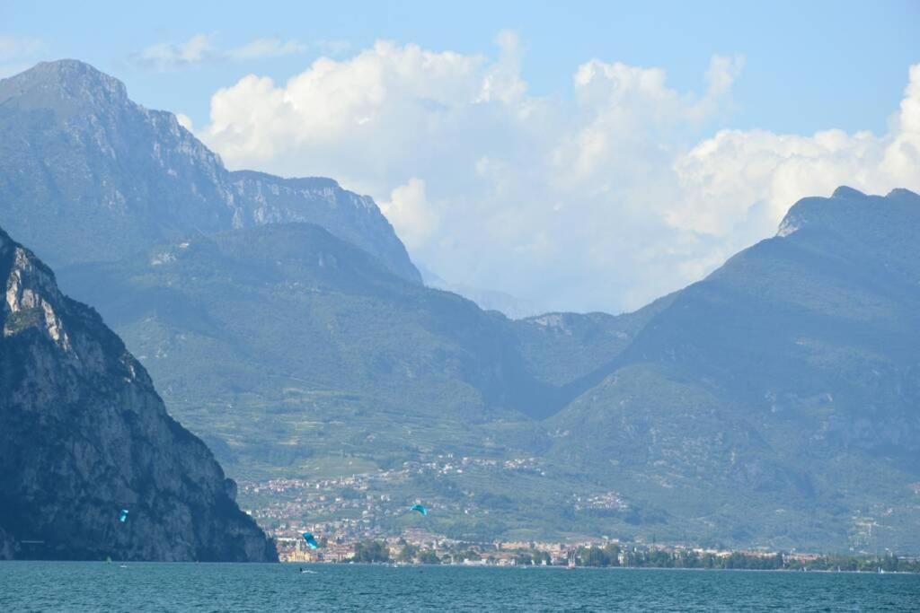 Appartamento Sunrise - Centro Storico N2 Riva del Garda Exterior photo